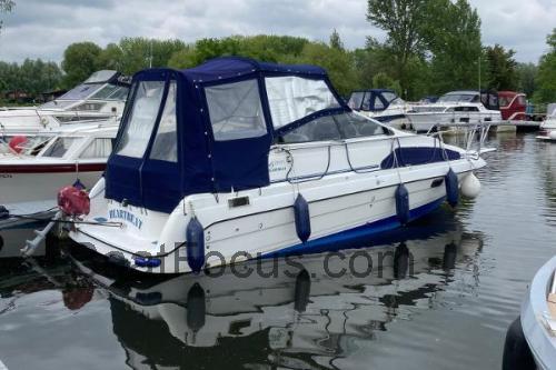 Bayliner 2651 Sunbridge Spesifikasjoner og anmeldelser